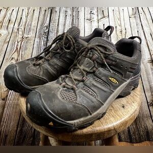 KEEN Utility Men’s 12 D Lansing Low Top Steel Toe Slip Resistant Dark Brown